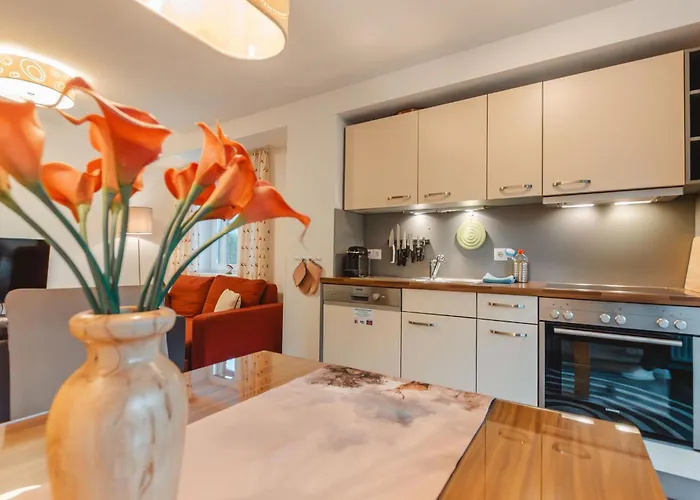 Tom & Jeri - 2 By Interhome Apartamento Kaprun