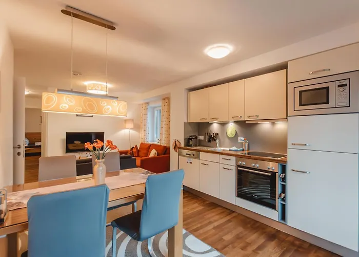 Tom & Jeri - 2 By Interhome *